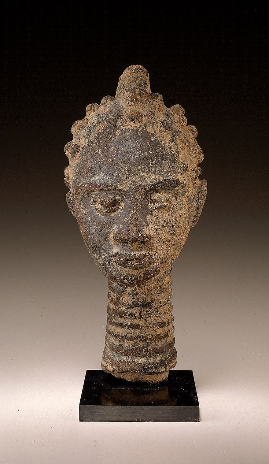 Commemorative head