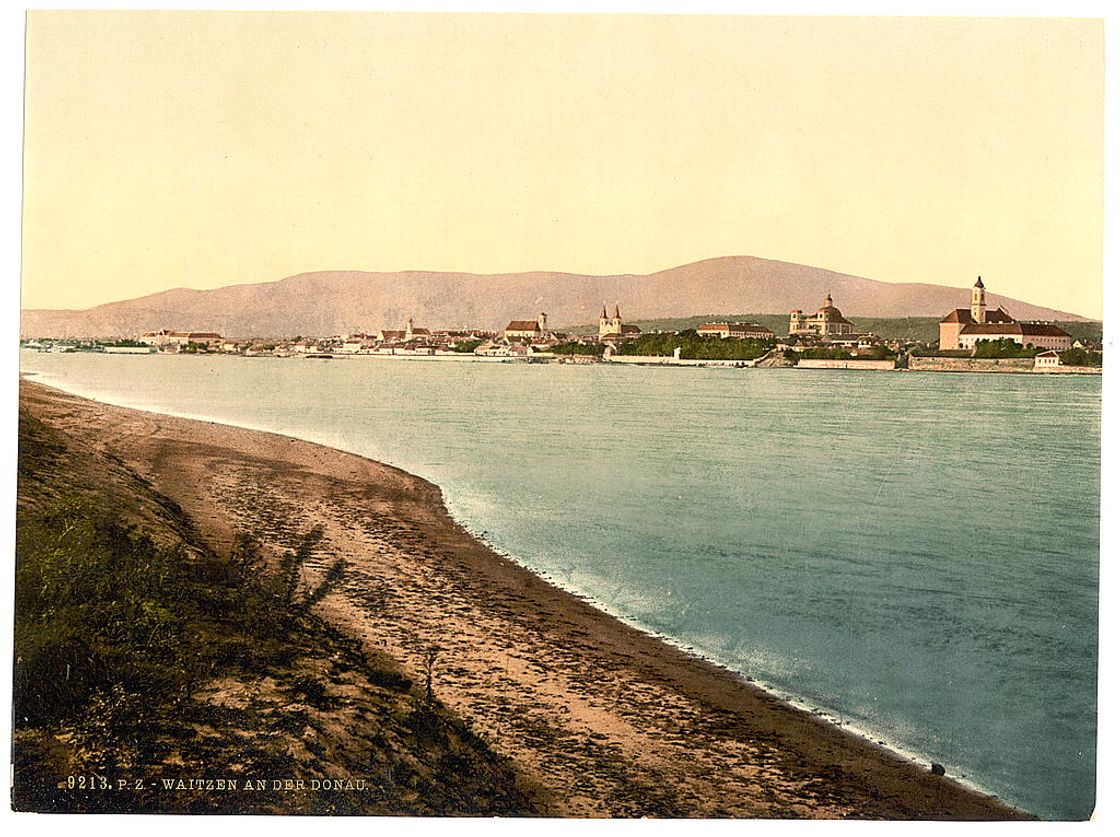 [Waitzen, on the Donau (i.e., Danube )River, Tyrol, Austro-Hungary]