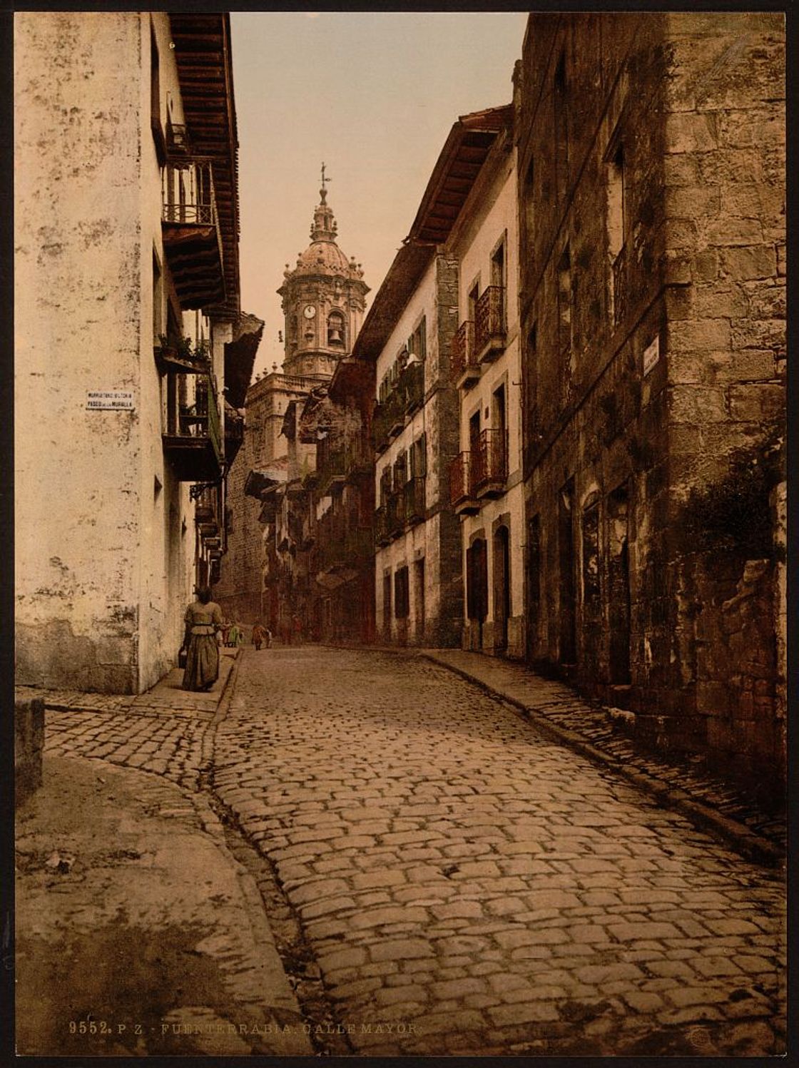 [Calle Mayor, Fuenterrabía, Spain]